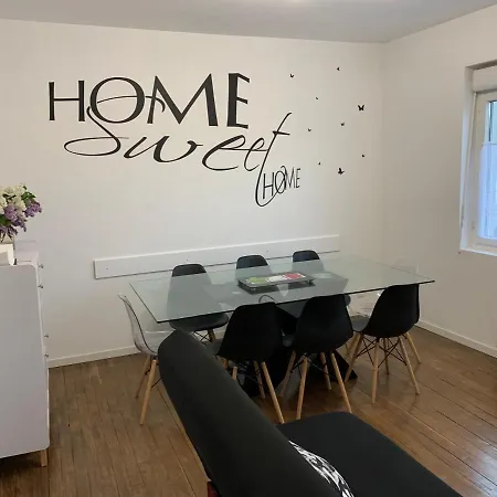 Holiday home Logement, Ideal Famille, Amis, Y Est ! Dompierre-sur-Besbre